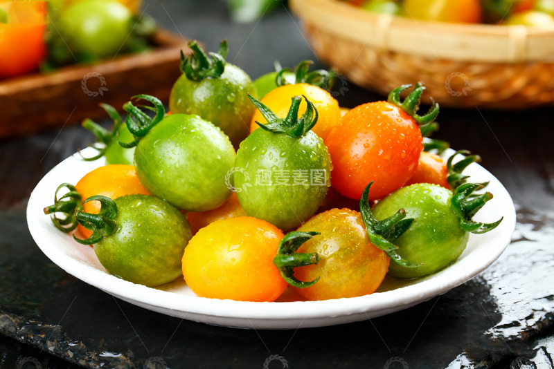 高清大图下载【趣麦麦图】新鲜小番茄带水珠特写3