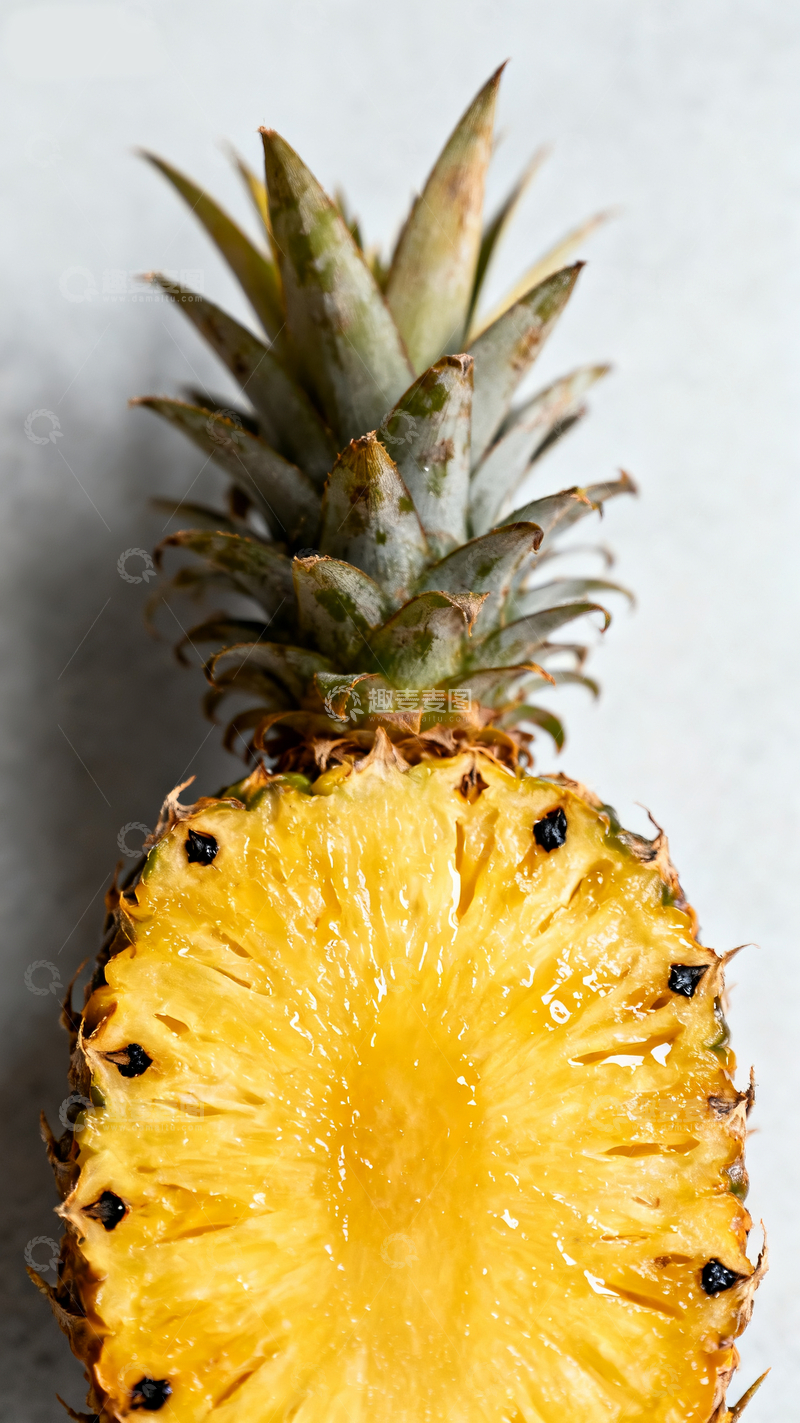 源文件下载【趣麦麦图】切开的菠萝3