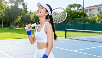 阳光网球女将运动健身户外场景