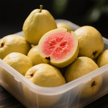 塑料箱里的芭乐1