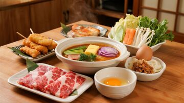 日式风格火锅美食菜肴食材商业照片