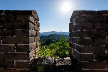长城古韵山峦远景