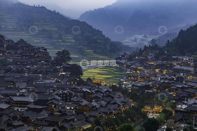 高清大图下载【趣麦麦图】山村夜景梯田风光摄影图片