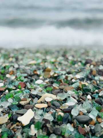 玻璃海滩自然风光海滩石素材