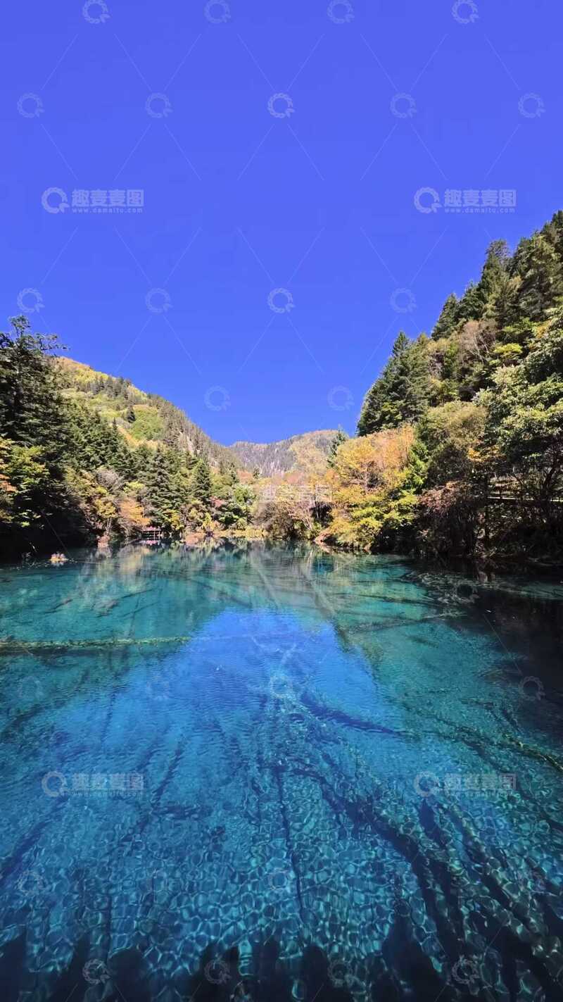 高清大图下载【趣麦麦图】山水碧湖秋景