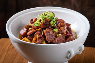 秘制酱香炖牛腩