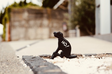 创意小雕塑警示路障