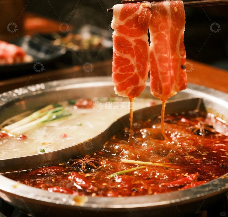 高清大图下载【趣麦麦图】火锅美食麻辣汤底肉片特写