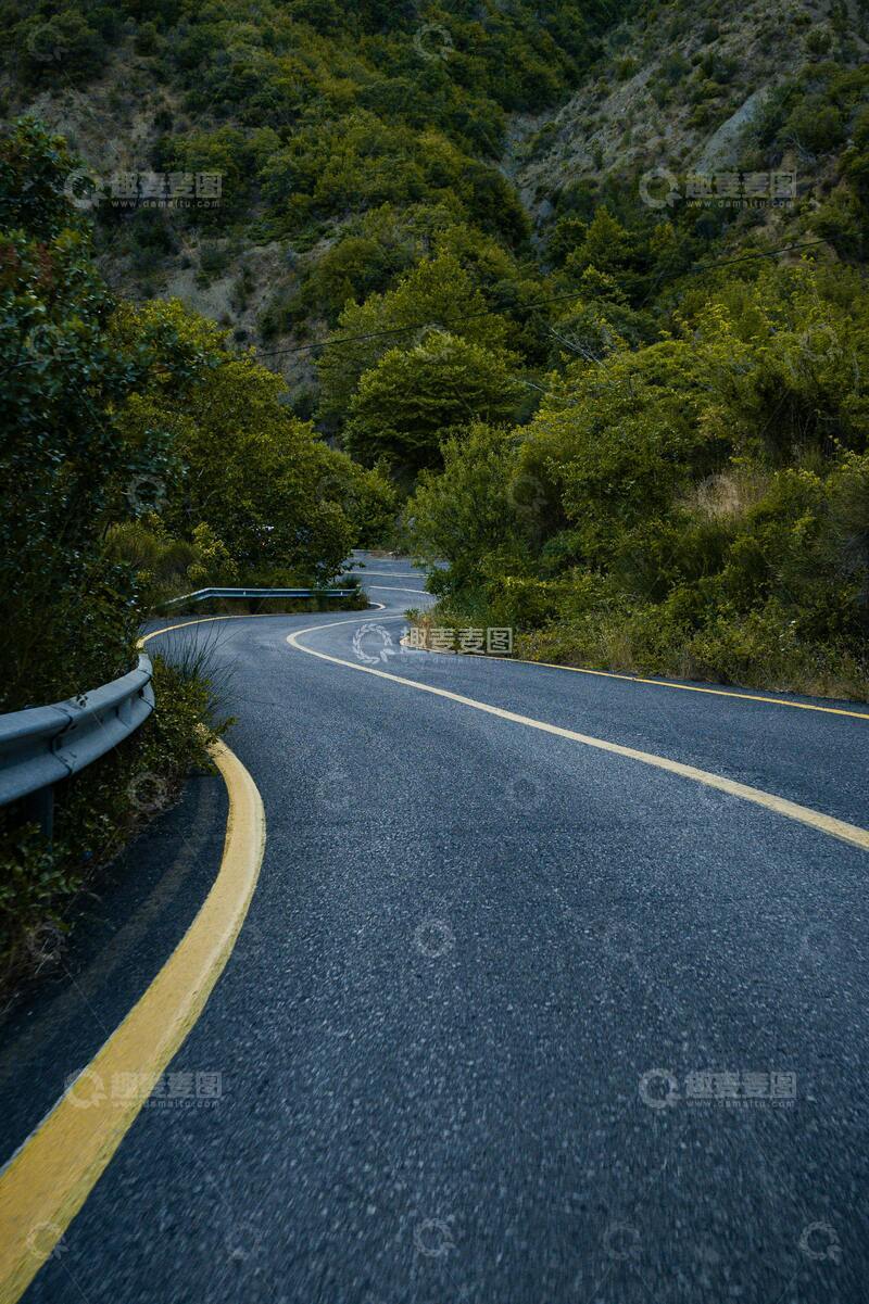 高清大图下载【趣麦麦图】山路蜿蜒风景摄影