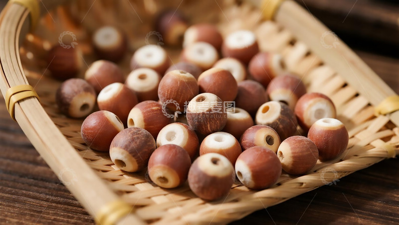 高清大图下载【趣麦麦图】中草药之竹篮里的芡实