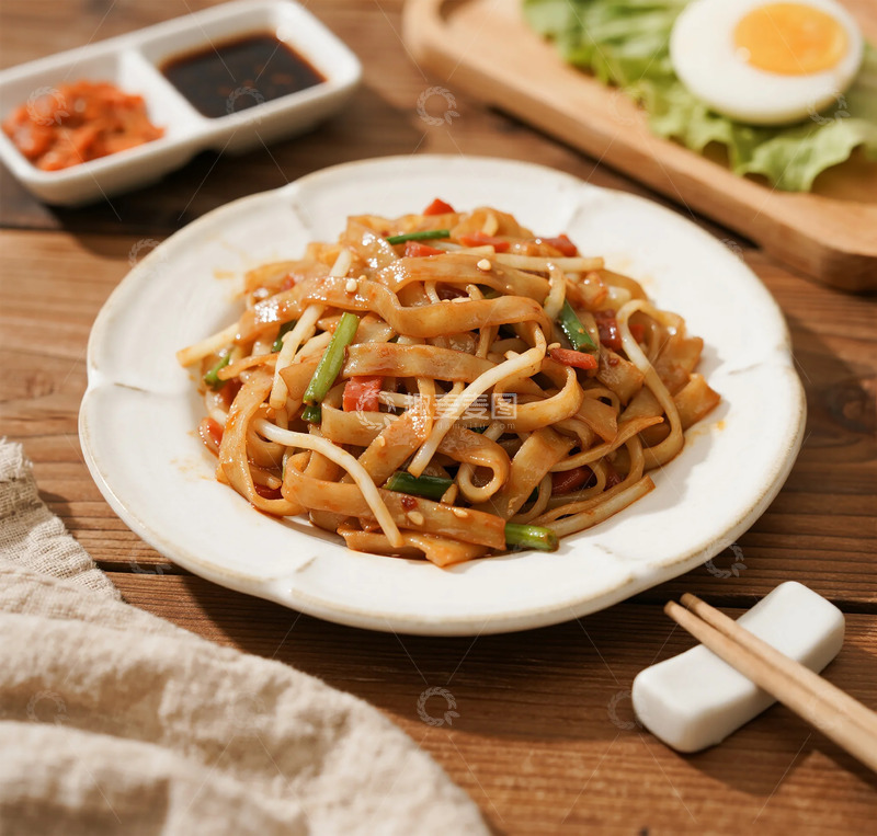 高清大图下载【趣麦麦图】中式传统美味宵夜炒面美食摄影