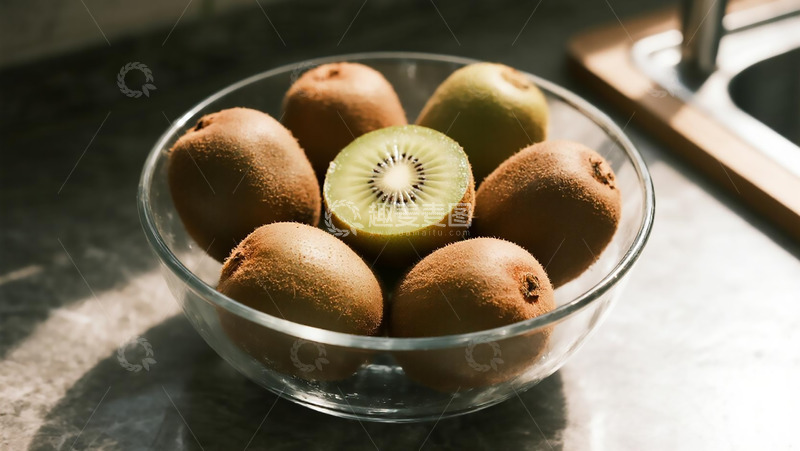高清大图下载【趣麦麦图】蔬菜水果之玻璃碗奇异果