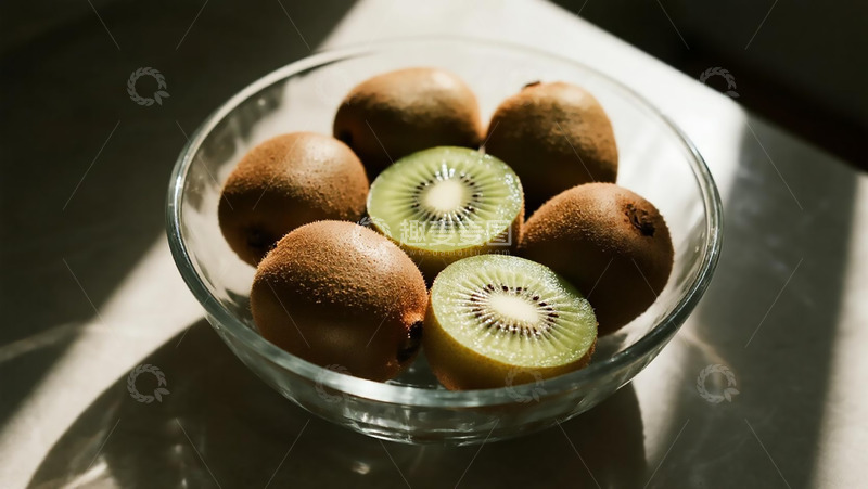 高清大图下载【趣麦麦图】蔬菜水果之玻璃碗猕猴桃