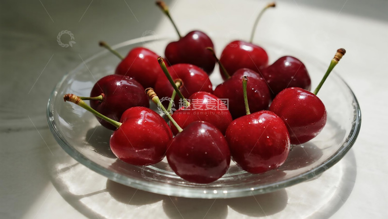 高清大图下载【趣麦麦图】蔬菜水果之玻璃盘中的车厘子