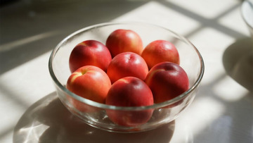 蔬菜水果之阳光下的油桃