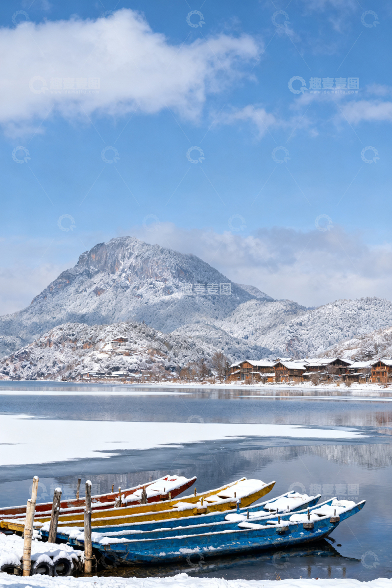 高清大图下载【趣麦麦图】雪山湖畔冬景风光摄影图片