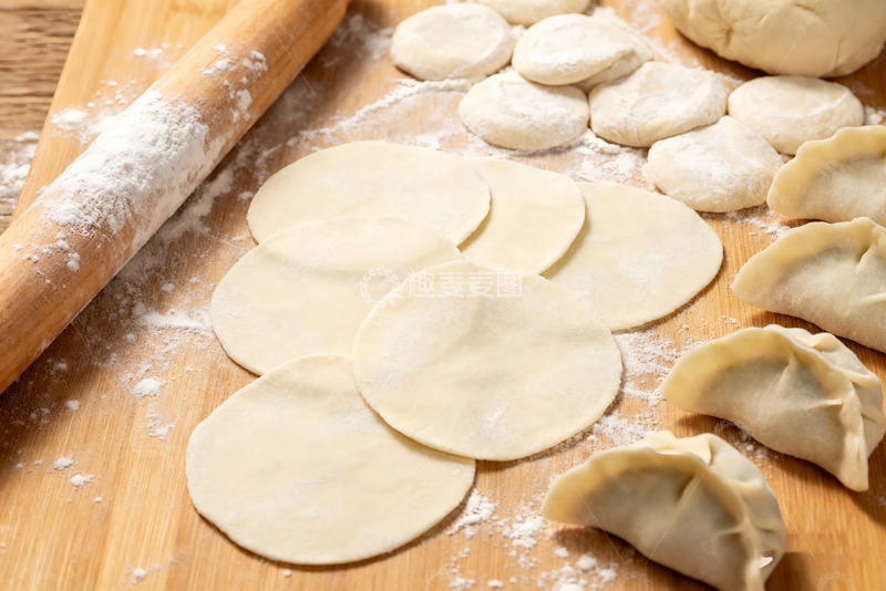 高清大图下载【趣麦麦图】手工现包饺子过程