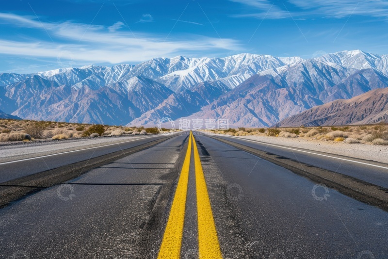 高清大图下载【趣麦麦图】户外笔直的一条柏油马路
