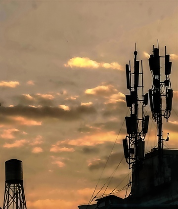 金色夕阳的天空