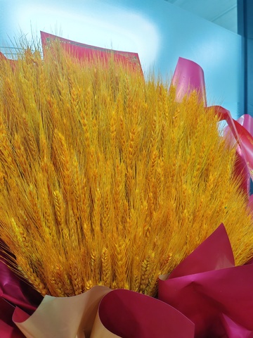 金黄麦穗粉缎装饰花卉