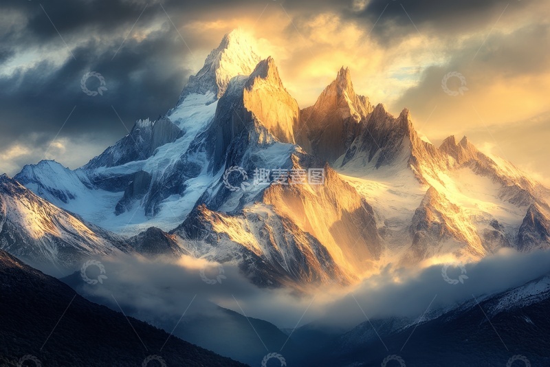 高清大图下载【趣麦麦图】日照金山自然美景