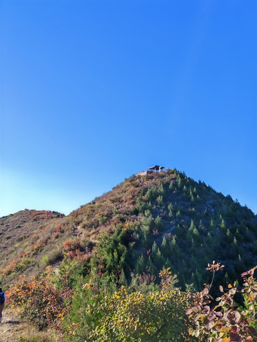 山顶建筑秋景摄影山岭