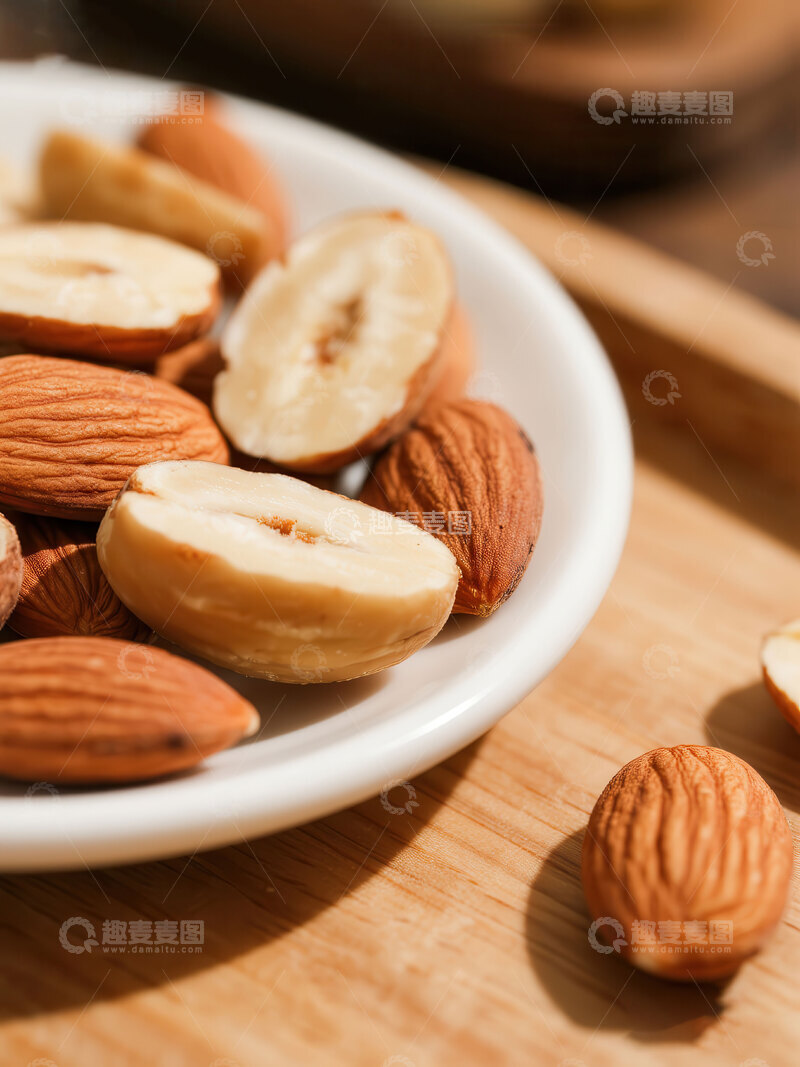 高清大图下载【趣麦麦图】巴旦木  甜杏  生津 