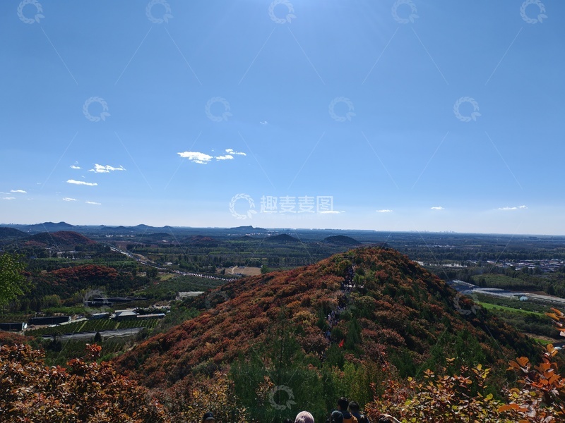 高清大图下载【趣麦麦图】-秋高气爽山景俯瞰