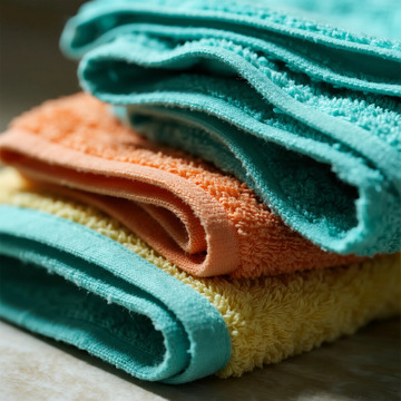 色彩鲜艳毛巾特写