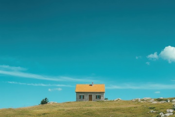 蓝天下的一栋小屋