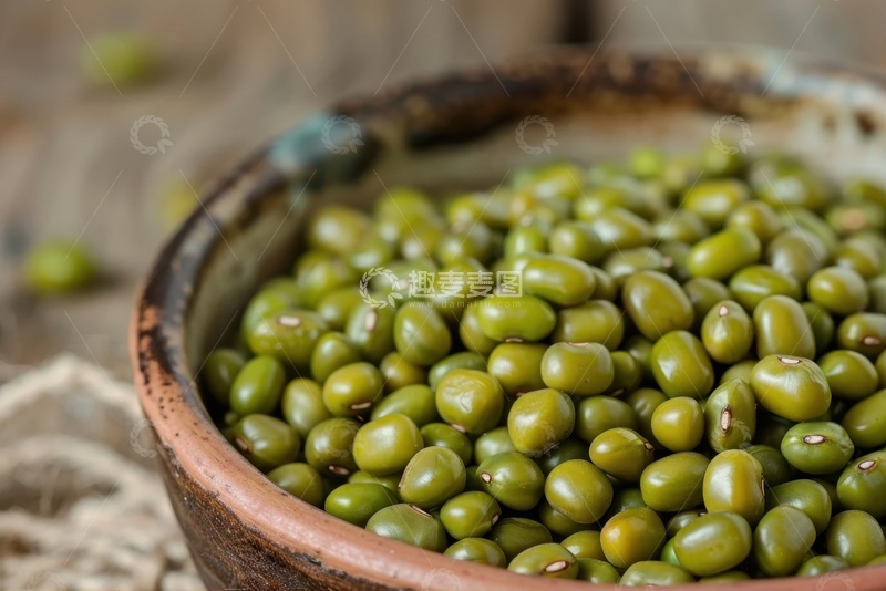 高清大图下载【趣麦麦图】一盆绿豆粮食