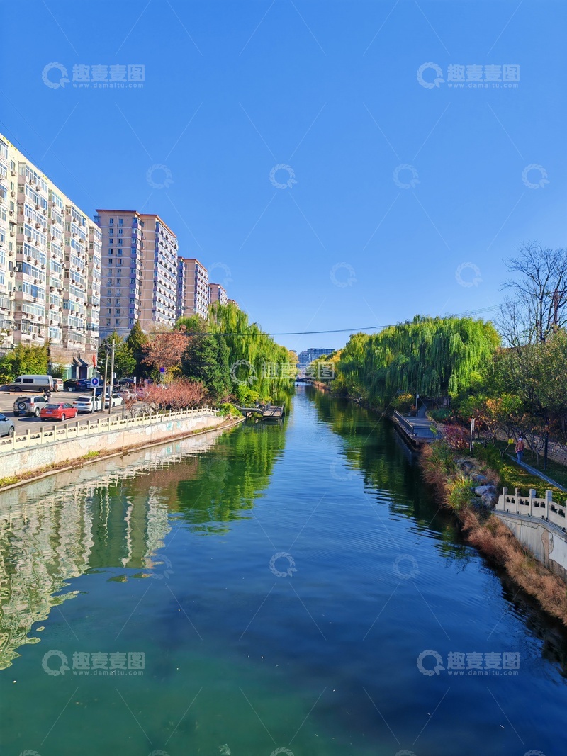 高清大图下载【趣麦麦图】城市河流晴空美景