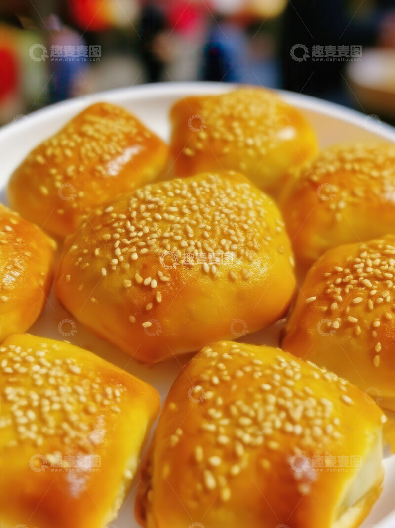 高清大图下载【趣麦麦图】烤包子  金黄  街头