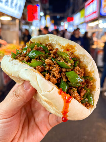 夹馍  酥脆  满足 