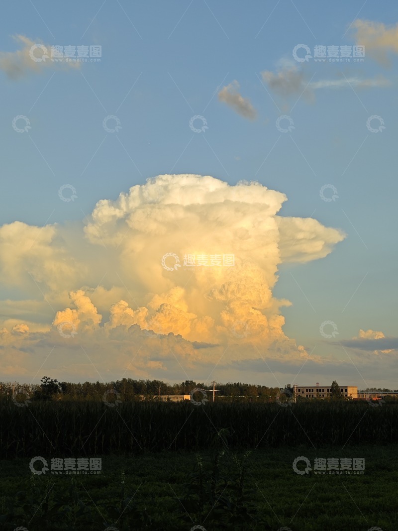 高清大图下载【趣麦麦图】田野云彩风景摄影
