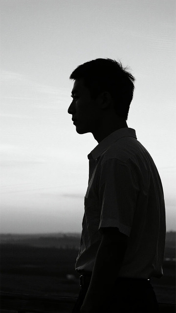 剪影风格男性肖像摄影