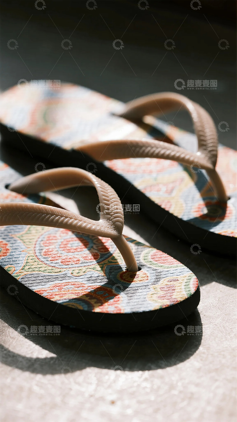 高清大图下载【趣麦麦图】时尚人字拖夏日休闲拖鞋