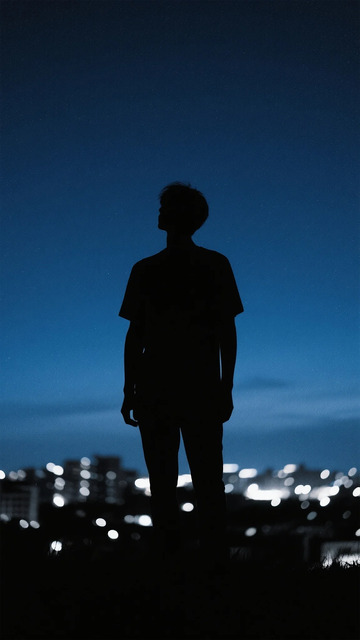 夜色剪影城市人物摄影
