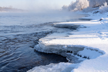 冬季河流写实摄影4