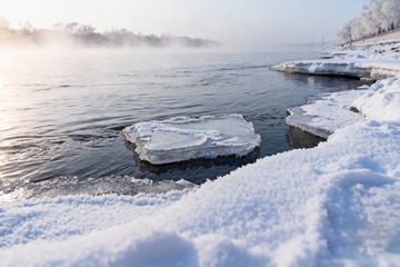冬季河流写实摄影6
