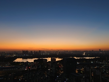 日落的大气散射