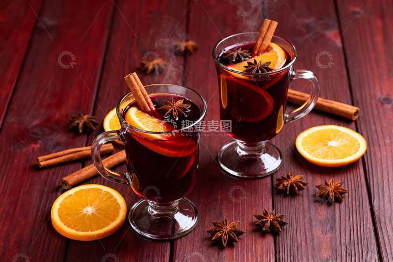 高清大图下载【趣麦麦图】双杯热红酒暖冬景