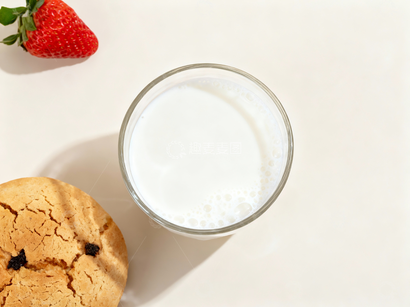 源文件下载【趣麦麦图】牛奶草莓和欧包3