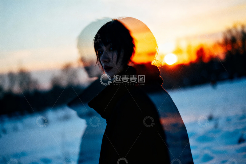 高清大图下载【趣麦麦图】抓拍曼妙模糊的人影及场景3