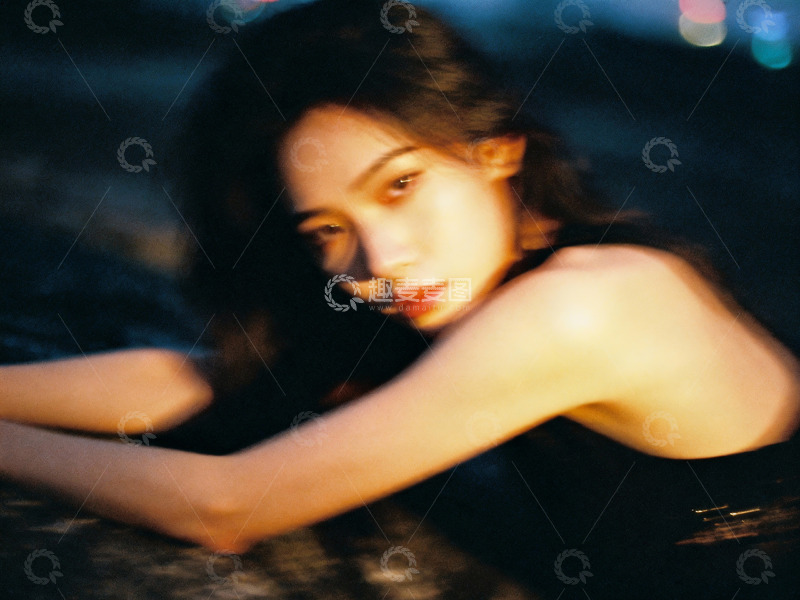 高清大图下载【趣麦麦图】抓拍曼妙模糊的人影及场景5