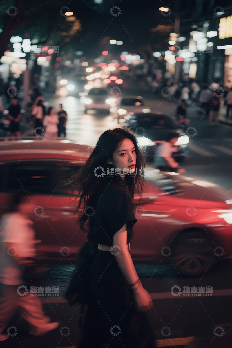 高清大图下载【趣麦麦图】抓拍街头前卫女孩儿1