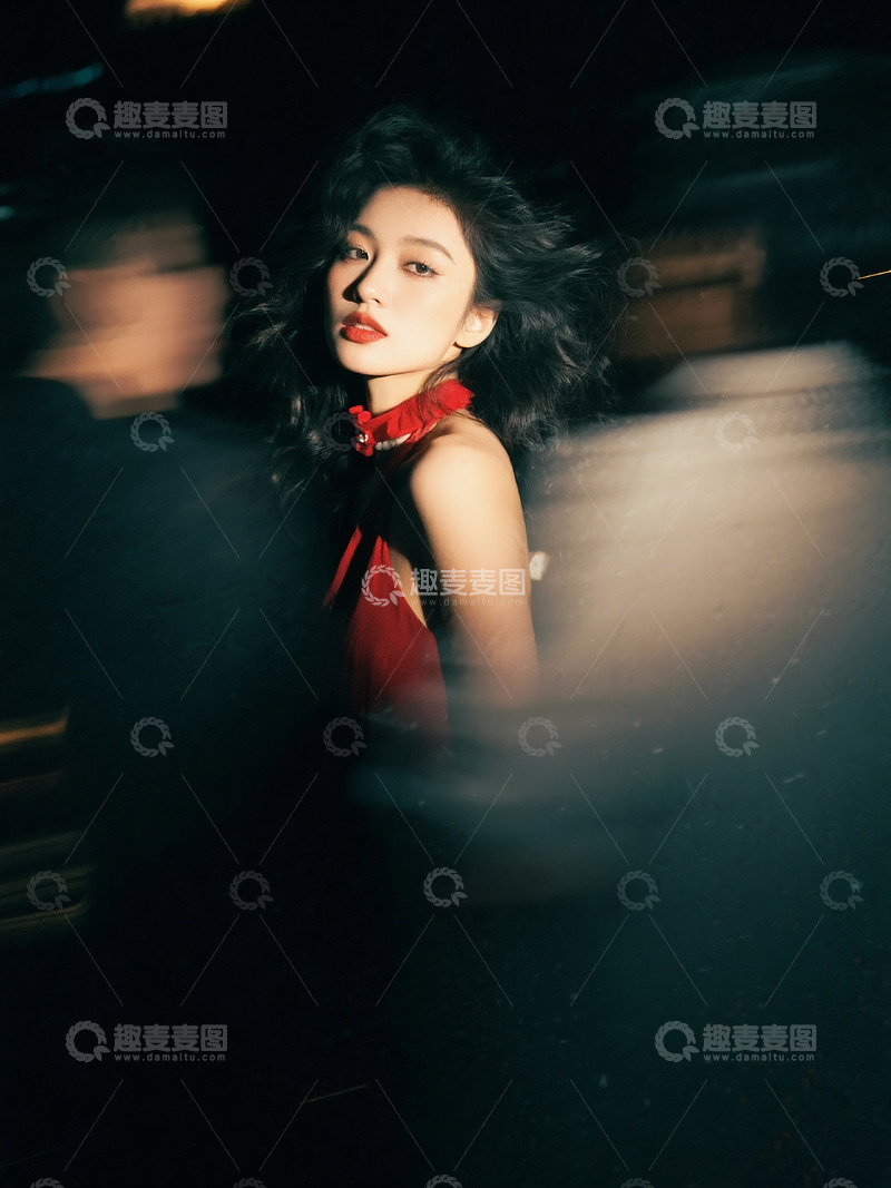 高清大图下载【趣麦麦图】抓拍曼妙时尚美女秀发6