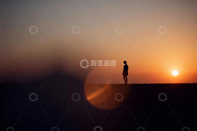 高清大图下载【趣麦麦图】日落黄昏远景 孤影1