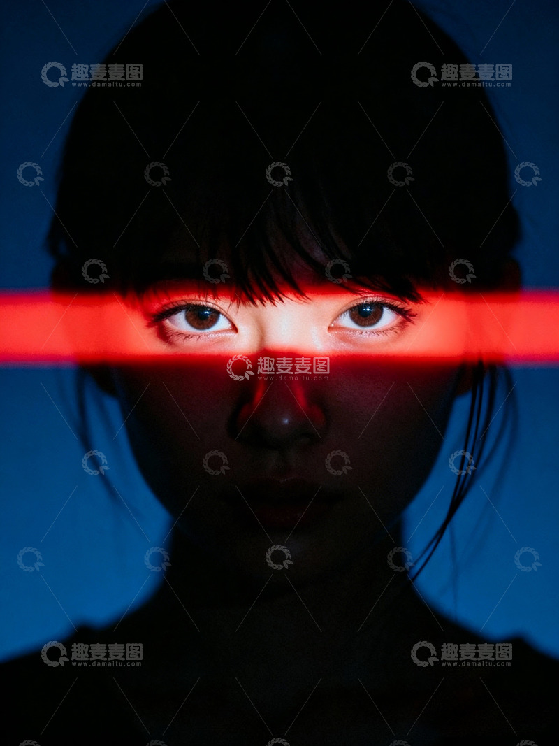 高清大图下载【趣麦麦图】水平红光带照亮美女的眼睛和鼻梁3
