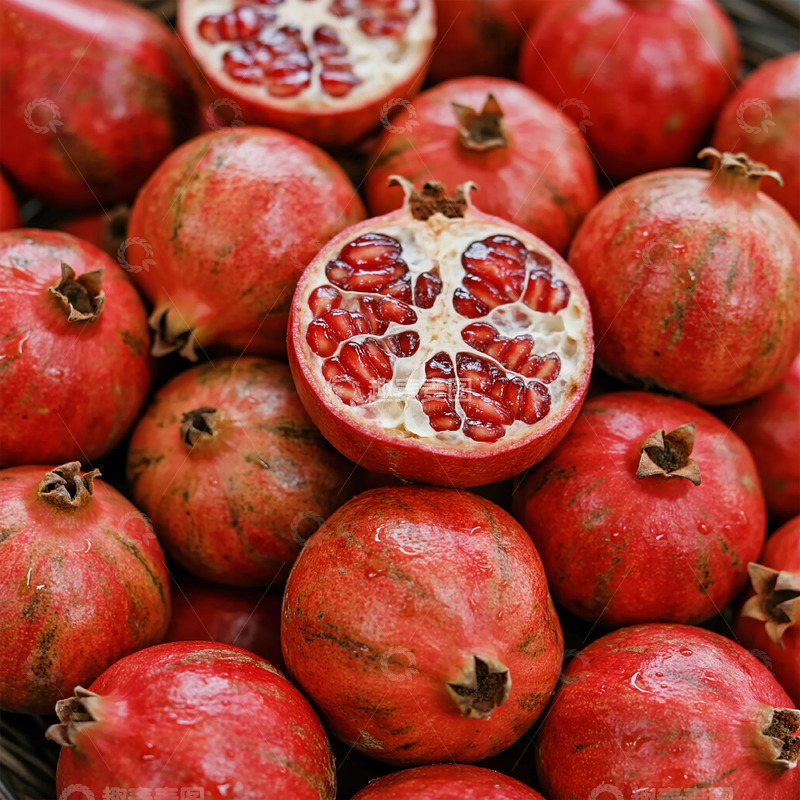 高清大图下载【趣麦麦图】新鲜红石榴特写摄影图片